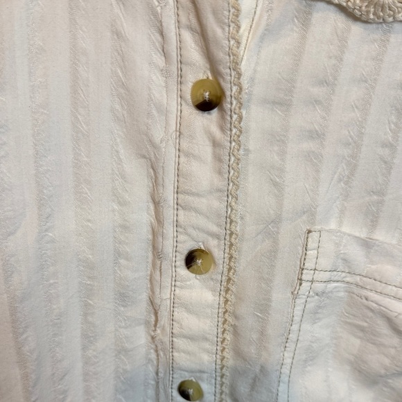 We The Free White Blouse with Crochet Collar - Picture 5 of 7